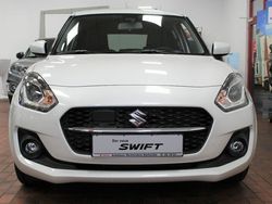 Weiß Gebraucht 2023 Suzuki Swift Comfort Limousine | 16.900 € (Fairer Preis)