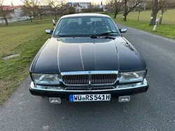 Jaguar XJ40