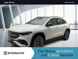 Digitalweiß Gebraucht 2023 Mercedes EQA350 AMG line SUV | 42.959 € (Etwas zu teuer)