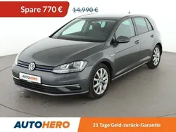 Grau Gebraucht 2017 VW Golf VII Comfortline Limousine | 14.220 € (Fairer Preis)