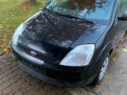 Schwarz Gebraucht 2002 Ford Fiesta Kleinwagen | 1.900 €
