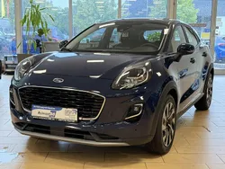 Blau blazerblau (metallic) Gebraucht 2024 Ford Puma Gen-E Titanium SUV | 19.470 €