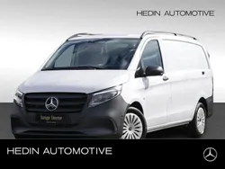 Weiß Gebraucht 2024 Mercedes Vito Van / Kleinbus | 47.479 €
