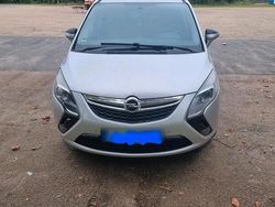 Silber Gebraucht 2012 Opel Zafira Kombi | 5.000 €