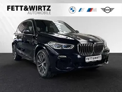 Carbonschwarz metallic Gebraucht 2021 BMW X5 M Sport SUV | 59.790 € (Guter Preis)