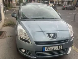 Blau Gebraucht 2013 Peugeot 5008 Van / Kleinbus | 6.000 € (Fairer Preis)