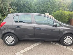 Grau Gebraucht 2012 Opel Corsa Kleinwagen | 3.999 € (Fairer Preis)