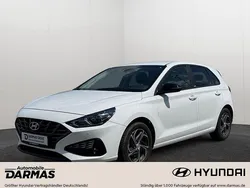 Weiß Gebraucht 2022 Hyundai i30 Edition 30 Limousine | 17.990 € (Fairer Preis)