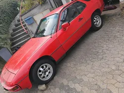 Rot Gebraucht 1983 Porsche 924 Coupé | 3.950 €
