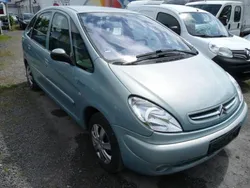 Farbe galantgruen/metalliclacki (metallic) Gebraucht 2002 Citroën Xsara Picasso Exclusive Van / Kleinbus | 2.800 € (Teuer)