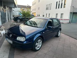 Blau Gebraucht 2003 VW Golf IV Limousine | 1.900 € (Fairer Preis)