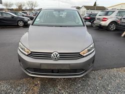 Grau Gebraucht 2015 VW Golf Sportsvan Highline Van / Kleinbus | 7.400 € (Fairer Preis)