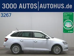 Weiss Gebraucht 2019 Skoda Fabia Ambition Kombi | 10.680 € (Superpreis)