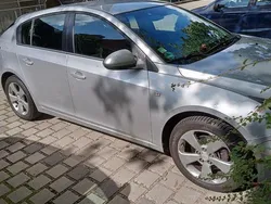 Silber Gebraucht 2012 Chevrolet Cruze Limousine | 5.450 € (Fairer Preis)