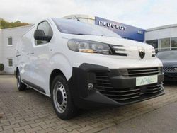 Kaolinweiß Gebraucht 2024 Peugeot Expert Van | 23.490 € (Fairer Preis)