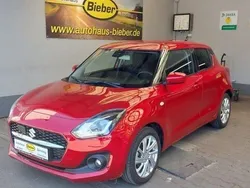 Rot Gebraucht 2023 Suzuki Swift Comfort Limousine | 16.550 € (Guter Preis)