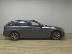Grau Gebraucht 2020 BMW 320 Sport Line Kombi | 19.980 € (Guter Preis)