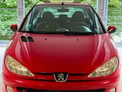 Rot Gebraucht 2008 Peugeot 206 Tendance Coupé | 1.500 € (Fairer Preis)