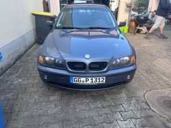 Silber Gebraucht 2001 BMW 316 Limousine | 2.000 € (Teuer)