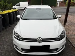 Weiß Gebraucht 2016 VW Golf VII Limousine | 13.400 € (Teuer)