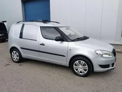 Brilliantsilber metallic Gebraucht 2015 Skoda Roomster Kombi | 6.500 € (Fairer Preis)