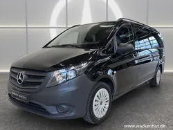 Schwarz Gebraucht 2023 Mercedes Vito Van / Kleinbus | 42.590 €