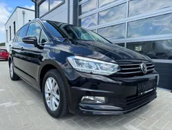 Schwarz Gebraucht 2016 VW Touran Highline Van / Kleinbus | 17.400 € (Fairer Preis)