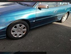 Blau Gebraucht 2001 Opel Omega Limousine | 1.800 € (Guter Preis)
