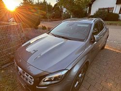 Grau Gebraucht 2018 Mercedes GLA180 SUV | 19.700 € (Fairer Preis)