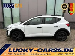 Schwarz Neu 2024 Dacia Sandero Essentiel Kleinwagen | 15.895 € (Guter Preis)
