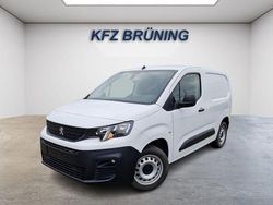 Weiß Gebraucht 2022 Peugeot Partner Premium Van / Kleinbus | 14.880 € (Guter Preis)