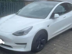 Weiß Gebraucht 2022 Tesla Model 3 Limousine | 27.888 € (Etwas zu teuer)