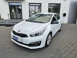 Weiß Gebraucht 2017 Kia Ceed 2 Limousine | 11.790 € (Etwas zu teuer)