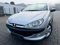 Silber Gebraucht 2003 Peugeot 206 CC Platinum Cabrio | 1.480 € (Teuer)