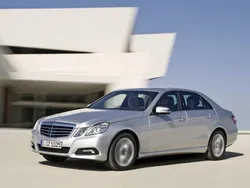 Gebraucht 2009 Mercedes E220 Limousine | 13.000 €