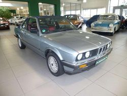 Blau Gebraucht 1985 BMW 325 Cabriolet Cabrio | 16.500 €