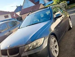 Grau Gebraucht 2007 BMW 320 Kombi | 5.900 €