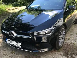 Schwarz Gebraucht 2020 Mercedes CLA180 Limousine | 25.999 € (Guter Preis)