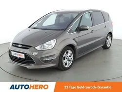 Grau Gebraucht 2015 Ford S-MAX Titanium Van / Kleinbus | 15.990 € (Etwas zu teuer)