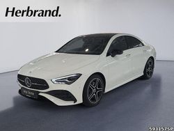 Weiß Gebraucht 2024 Mercedes CLA200 AMG Limousine | 35.890 € (Fairer Preis)