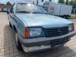 Grau Gebraucht 1985 Opel Ascona Coupé | 1.250 €