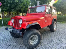 Rot Gebraucht 1980 Jeep CJ SUV | 15.900 €