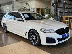 Weiß Gebraucht 2021 BMW 530 M Sport Kombi | 38.500 € (Fairer Preis)