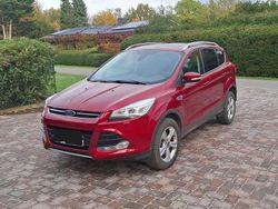 Rot Gebraucht 2015 Ford Kuga Titanium SUV | 13.900 € (Fairer Preis)