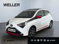 Weiß Gebraucht 2019 Toyota Aygo x-sky Kleinwagen | 11.990 € (Etwas zu teuer)