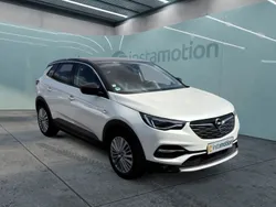Weiß Gebraucht 2020 Opel Grandland X Innovation SUV | 20.330 € (Fairer Preis)