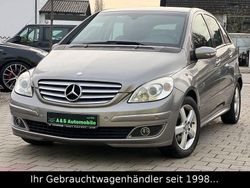 Grau Gebraucht 2007 Mercedes B200 Van / Kleinbus | 5.990 € (Fairer Preis)