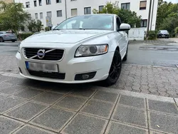 Weiß Gebraucht 2012 Volvo V50 Kombi | 3.950 € (Fairer Preis)