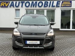 Grau Gebraucht 2015 Ford Kuga Individual SUV | 12.690 € (Fairer Preis)