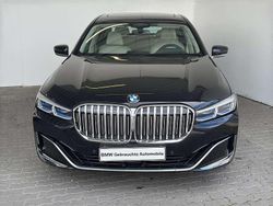 Schwarz uni Gebraucht 2021 BMW 745 Limousine | 53.879 €